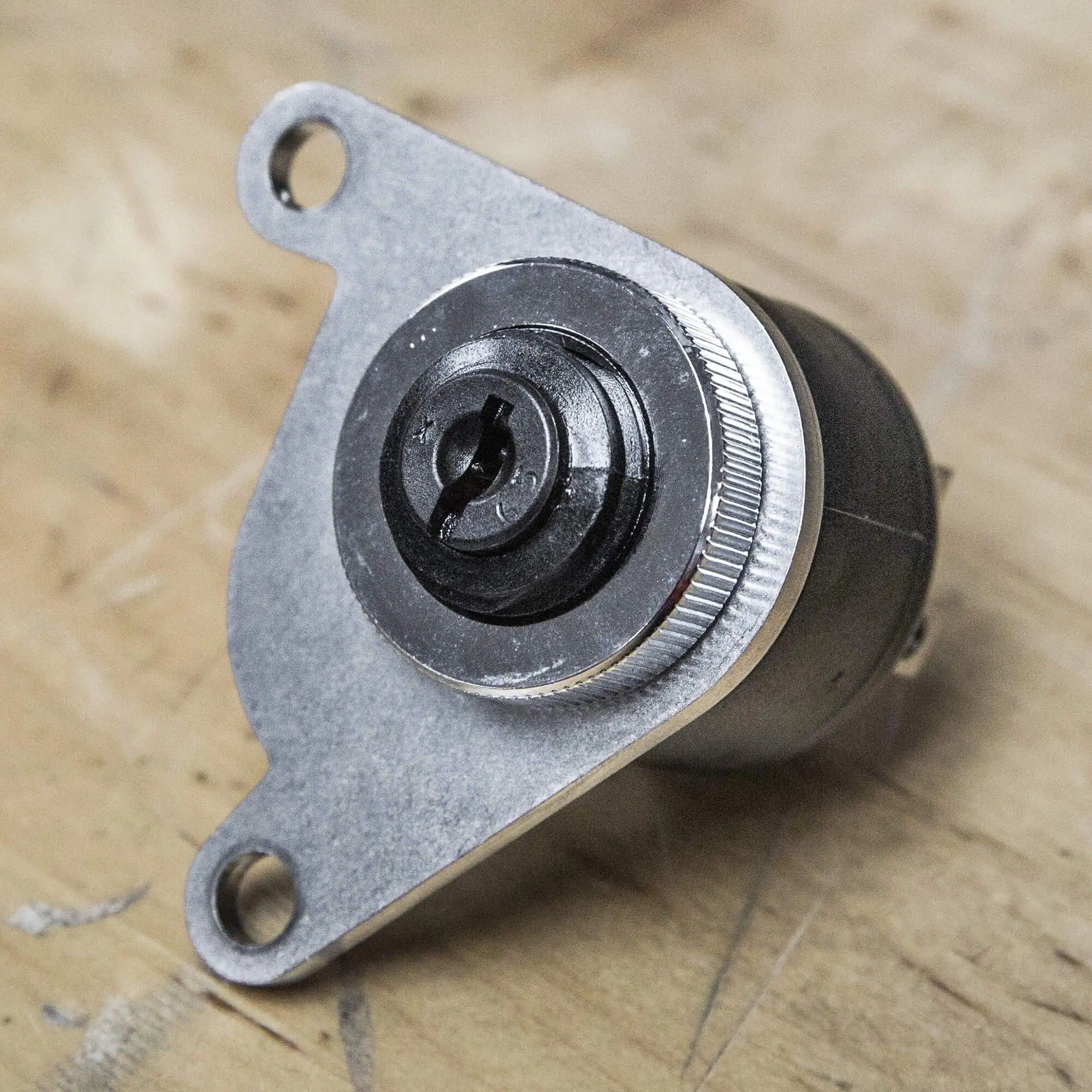 Lowbrow Customs Bolt On 13/16 Inch Ignition Key Switch Bracket For Harley-Davidson Sportster Primary 1991-2003 - Image 5